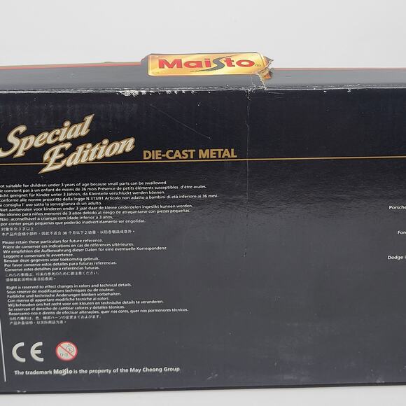 Maisto Road & Track Die Cast  Red Volkswagen Van Samba with VW Beetle New sealed - Picture 11 of 12